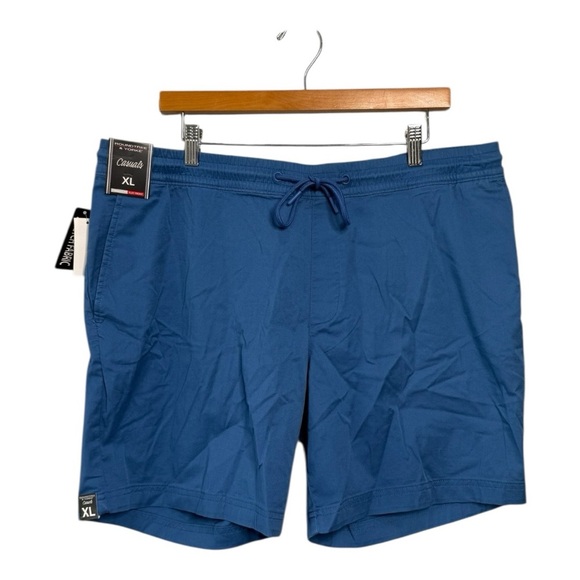 Roundtree & Yorke Men’s Casual Pull On Drawstring Chino Flat Front Blue shorts - Picture 1 of 10